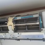 【作業事例】愛知県岩倉市で三菱霧ヶ峰エアコンの解体洗浄をした時の様子です。