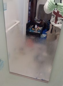 お風呂の鏡の石鹸かす汚れ