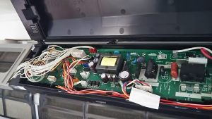 エアコンの電気部品