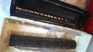 エアコンの外した部品