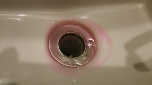 酸性洗剤を塗っておく